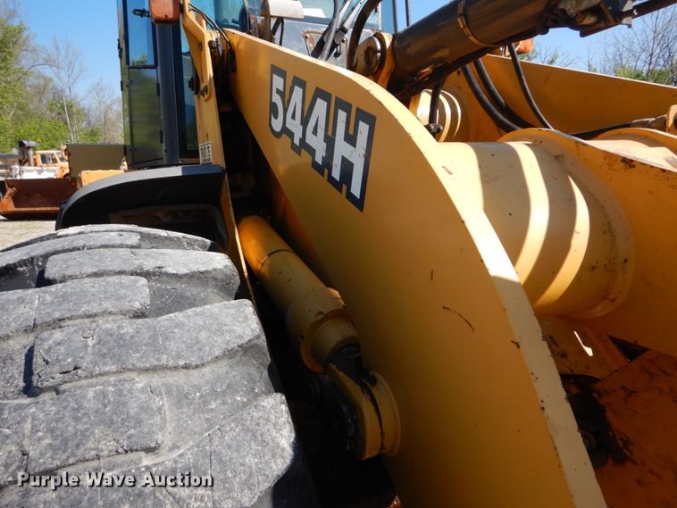 image for item IY9668 2003 John Deere 544H  wheel loader