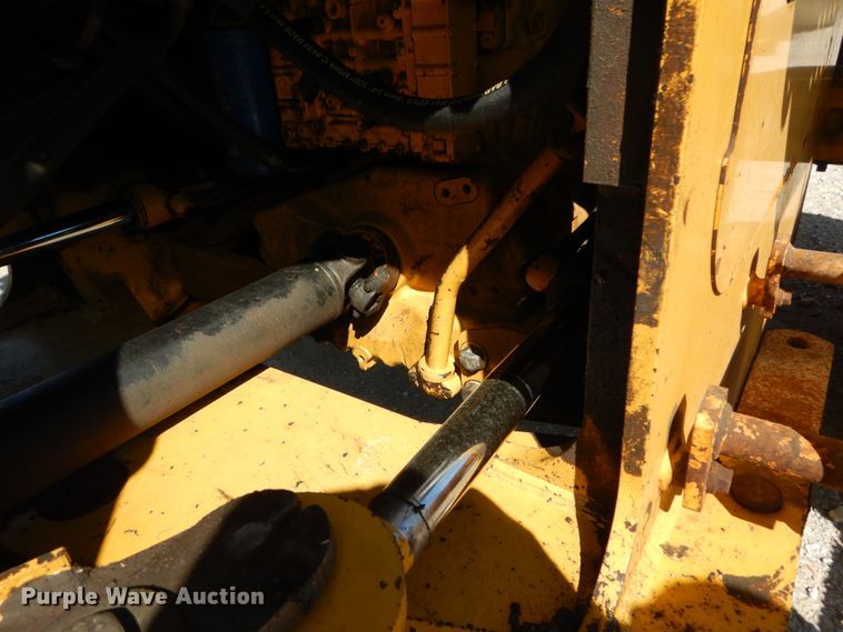 image for item IY9668 2003 John Deere 544H  wheel loader