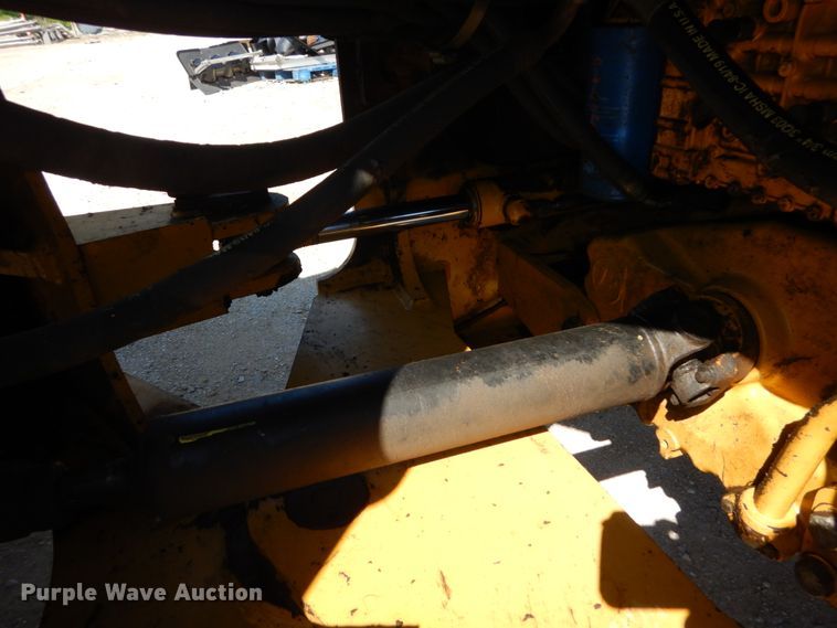 image for item IY9668 2003 John Deere 544H  wheel loader