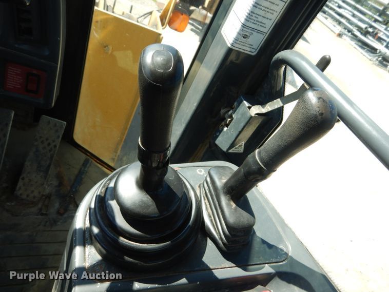 image for item IY9668 2003 John Deere 544H  wheel loader