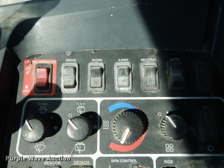 image for item IY9668 2003 John Deere 544H  wheel loader