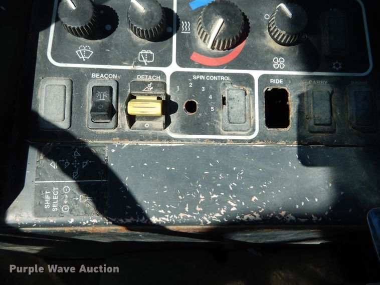 image for item IY9668 2003 John Deere 544H  wheel loader