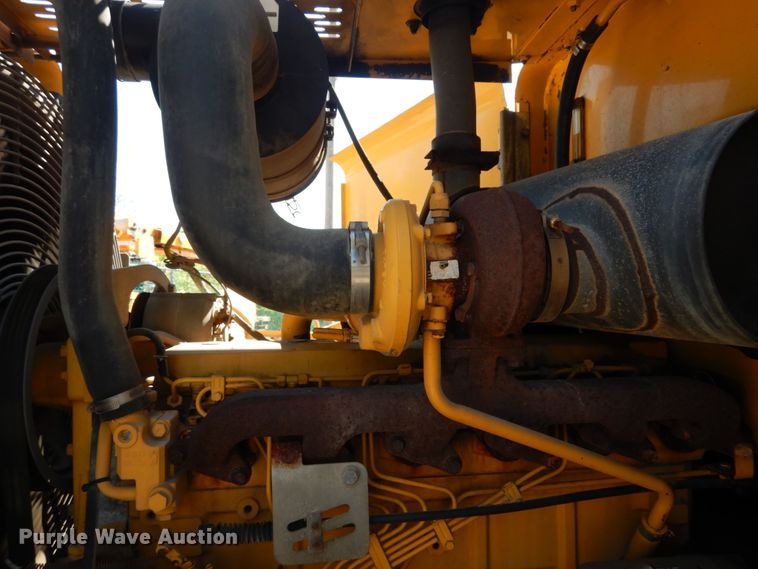 image for item IY9668 2003 John Deere 544H  wheel loader