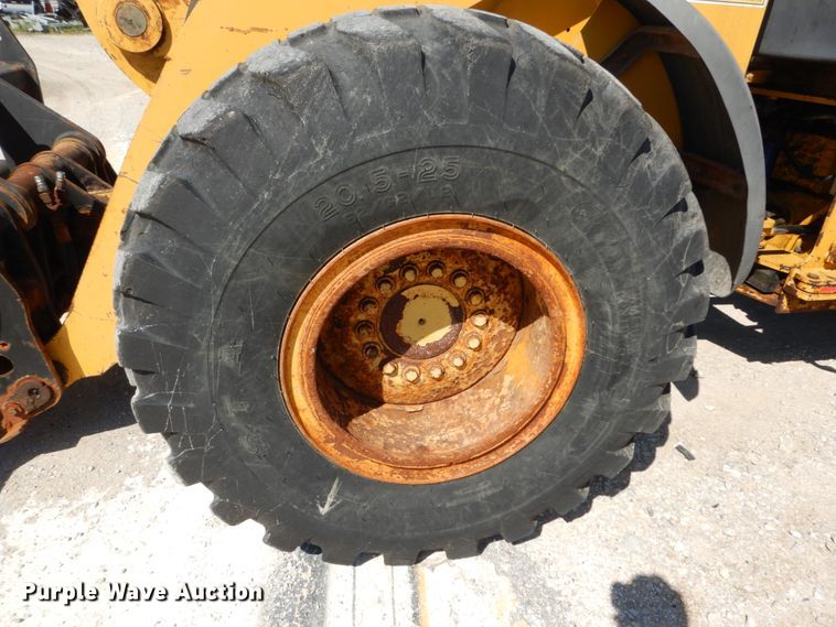 image for item IY9668 2003 John Deere 544H  wheel loader