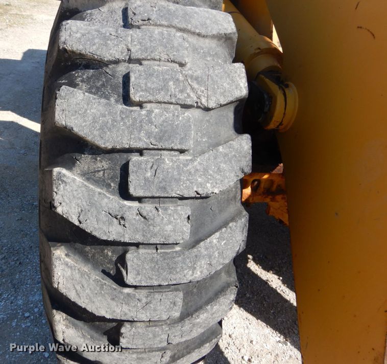 image for item IY9668 2003 John Deere 544H  wheel loader