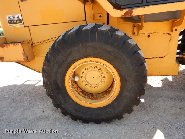image for item IY9668 2003 John Deere 544H  wheel loader
