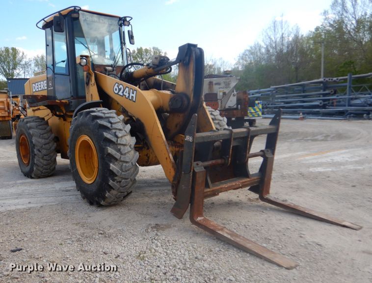 image for item IY9673 John Deere 624H  wheel loader