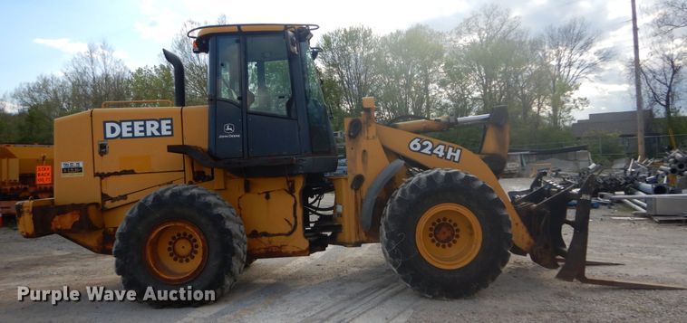 image for item IY9673 John Deere 624H  wheel loader