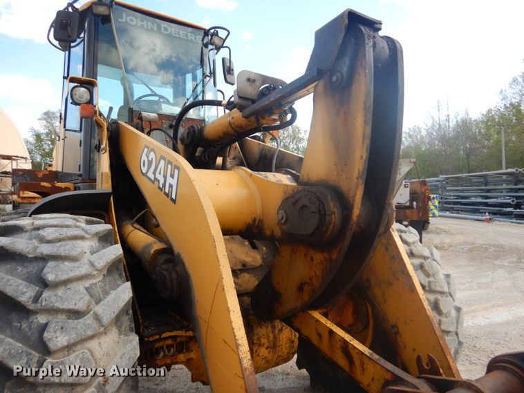 image for item IY9673 John Deere 624H  wheel loader