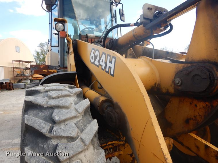 image for item IY9673 John Deere 624H  wheel loader
