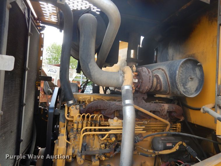 image for item IY9673 John Deere 624H  wheel loader