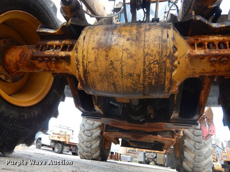 image for item IY9673 John Deere 624H  wheel loader