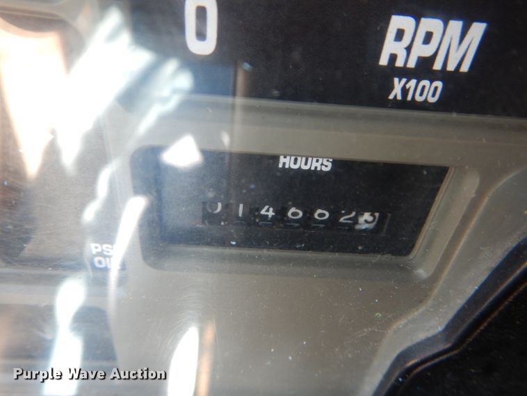 image for item IY9674 2002 International 4900  dump truck