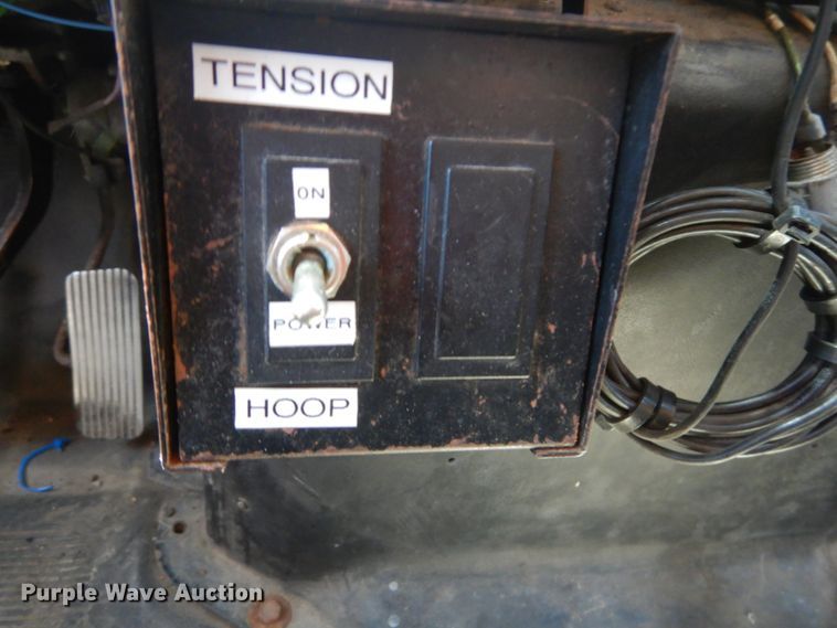 image for item IY9674 2002 International 4900  dump truck