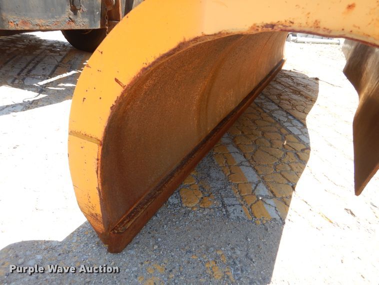 image for item IY9676 2002 International 4900  dump truck