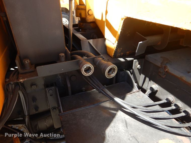 image for item IY9676 2002 International 4900  dump truck