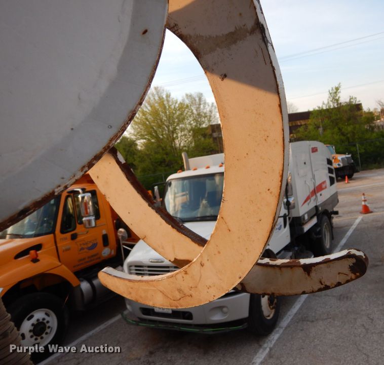 image for item IY9681 2006 International 7400  digger derrick truck