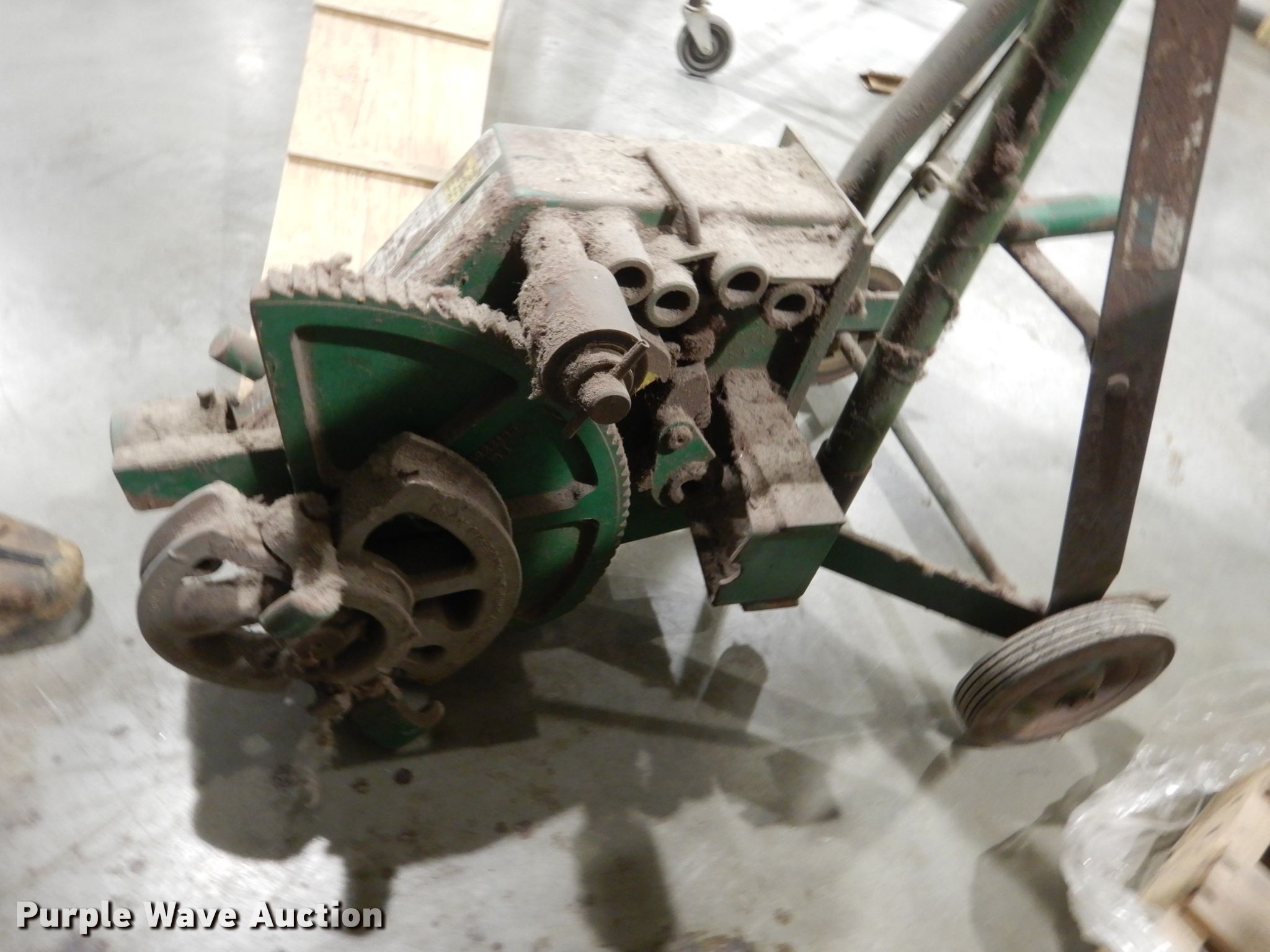 Greenlee 1818 pipe bender in Sioux Falls, SD Item HE9575 sold