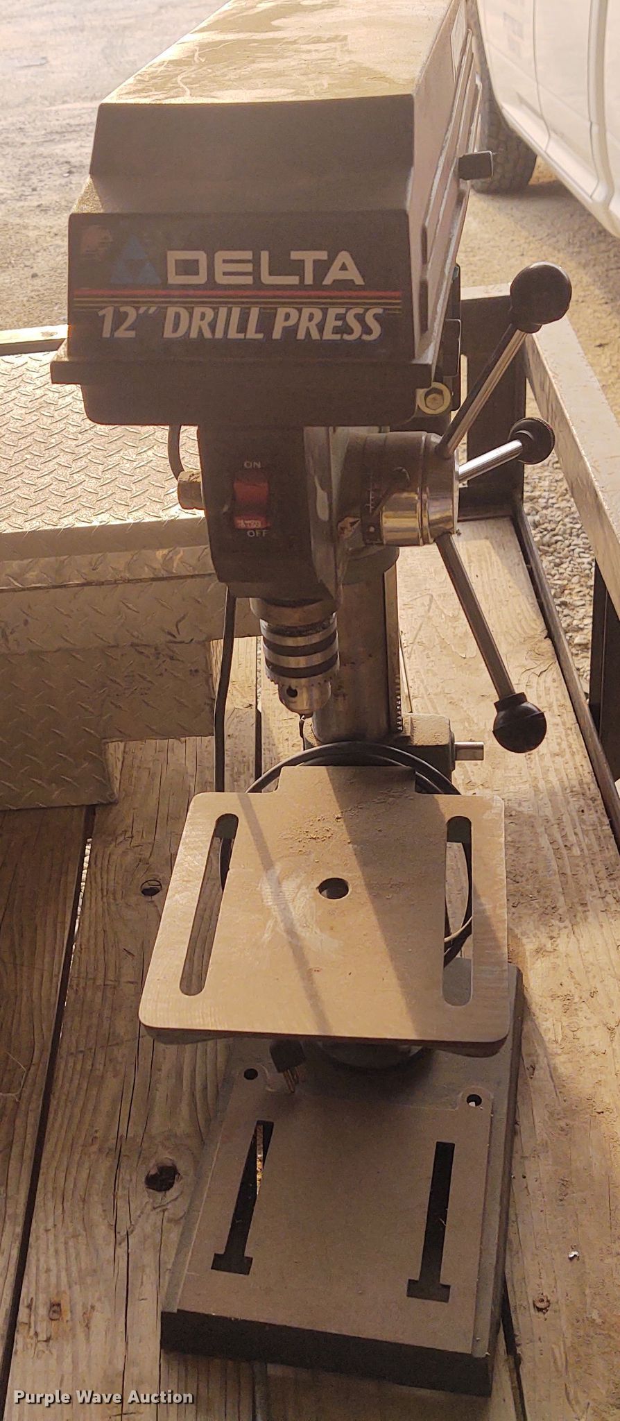Delta 12" drill press in El Dorado, KS Item IK9295 sold Purple Wave