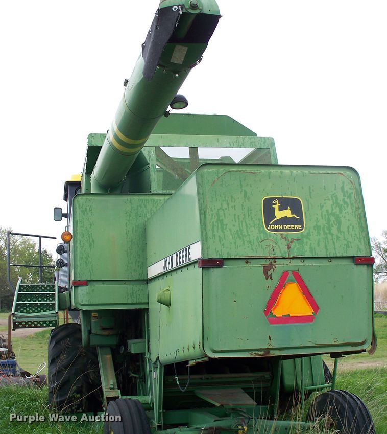 image for item BI9777 1980 John Deere 6620  combine