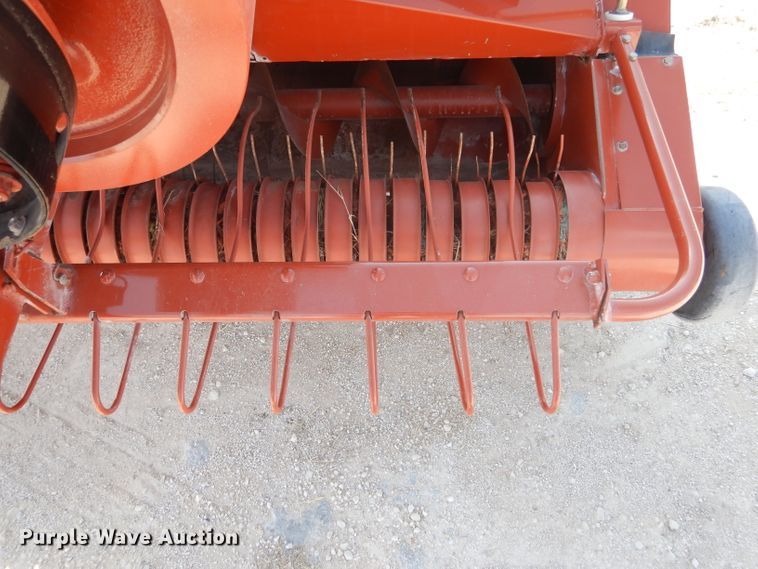 image for item DF2657 2005 Hesston 4590  small square baler