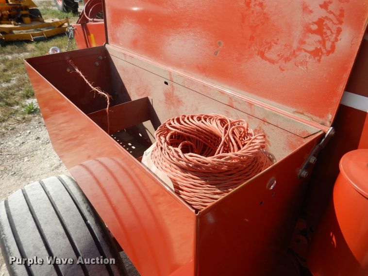 image for item DF2657 2005 Hesston 4590  small square baler