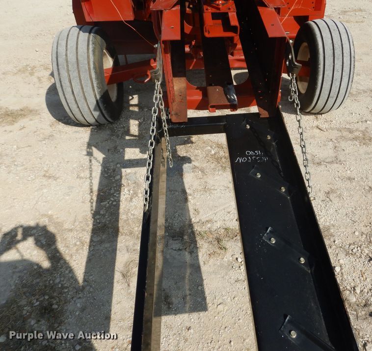 image for item DF2657 2005 Hesston 4590  small square baler