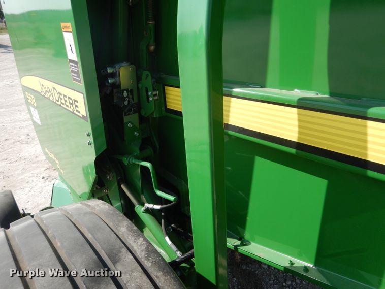 image for item DF2658 2012 John Deere 568  round baler