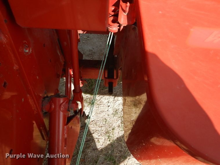 image for item DF2659 2011 New Holland BC5070  small square baler