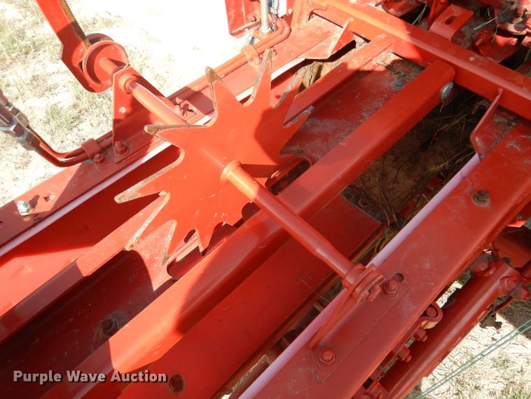 image for item DF2659 2011 New Holland BC5070  small square baler