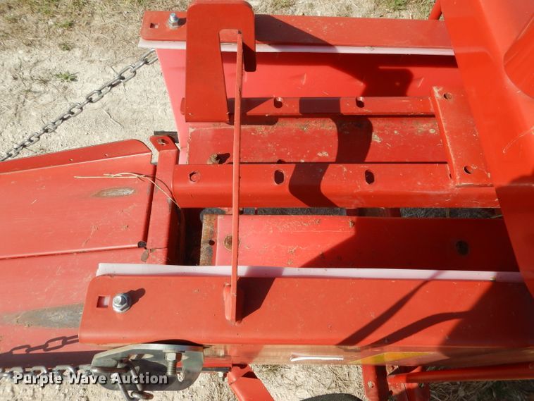 image for item DF2659 2011 New Holland BC5070  small square baler