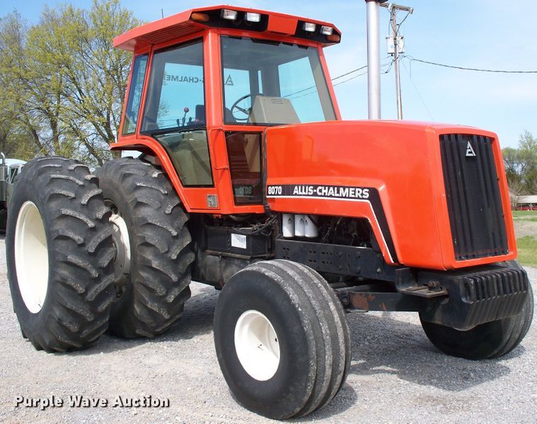 image for item DF4700 1982 Allis Chalmers 8070  tractor