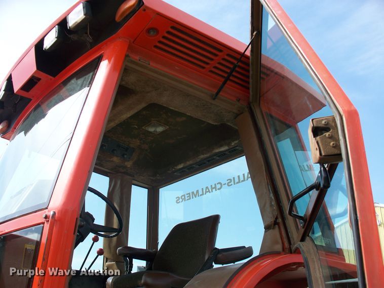 image for item DF4700 1982 Allis Chalmers 8070  tractor