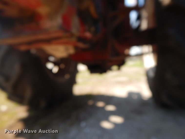 image for item DF6781 1963 Farmall 806  tractor