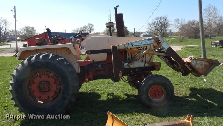 image for item DF6786 1970 Case 1070  tractor