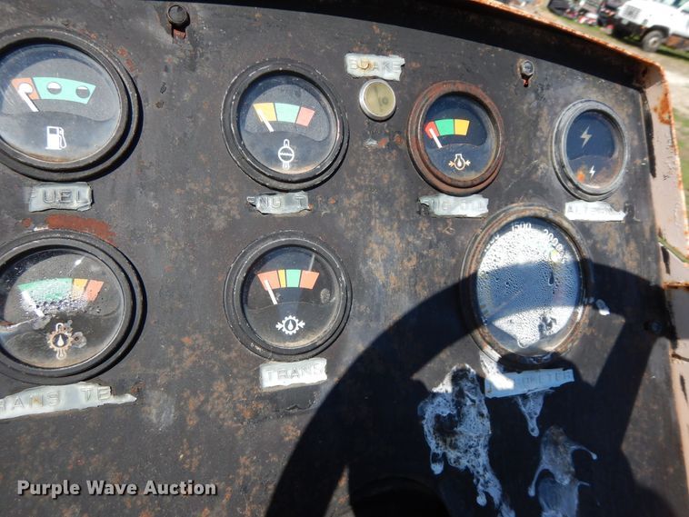 image for item DF6786 1970 Case 1070  tractor