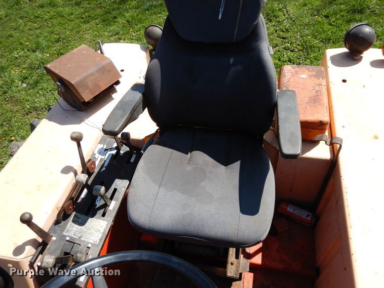 image for item DF6786 1970 Case 1070  tractor