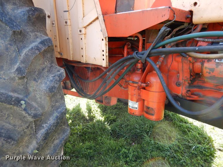 image for item DF6786 1970 Case 1070  tractor