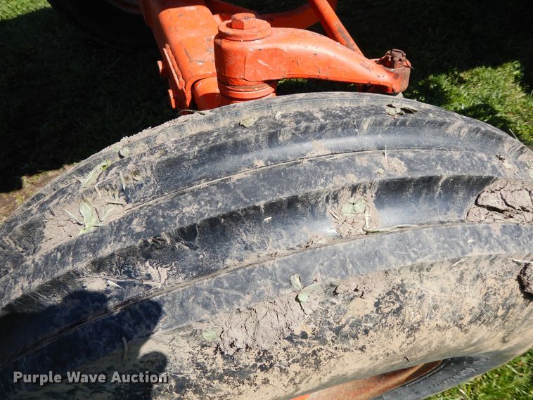 image for item DF6786 1970 Case 1070  tractor