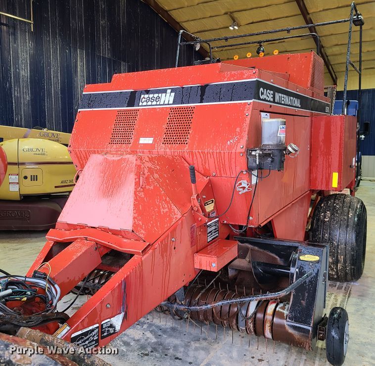 image for item DH5921 1995 Case IH 8570  large square baler