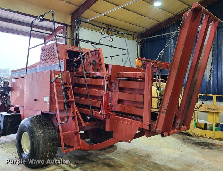image for item DH5921 1995 Case IH 8570  large square baler