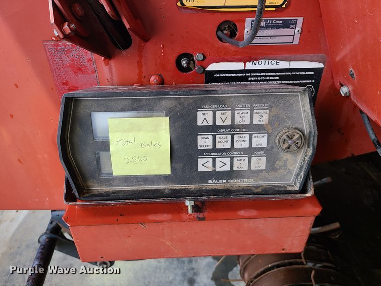 image for item DH5921 1995 Case IH 8570  large square baler