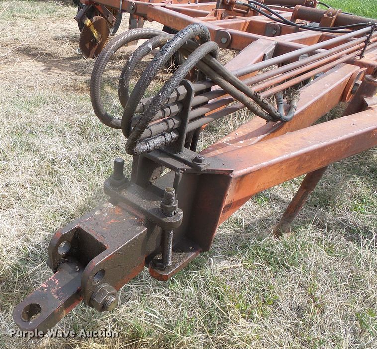 image for item DI5577 Sunflower 5X5  sweep plow