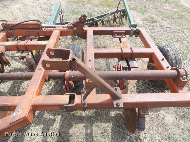 image for item DI5577 Sunflower 5X5  sweep plow