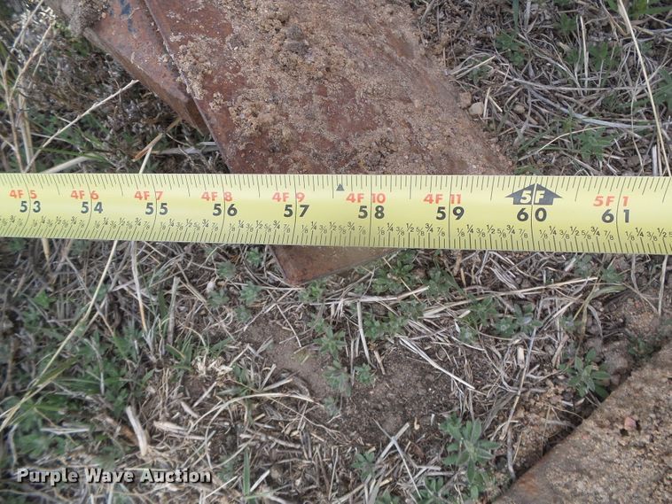 image for item DI5577 Sunflower 5X5  sweep plow