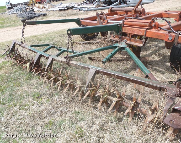 image for item DI5577 Sunflower 5X5  sweep plow