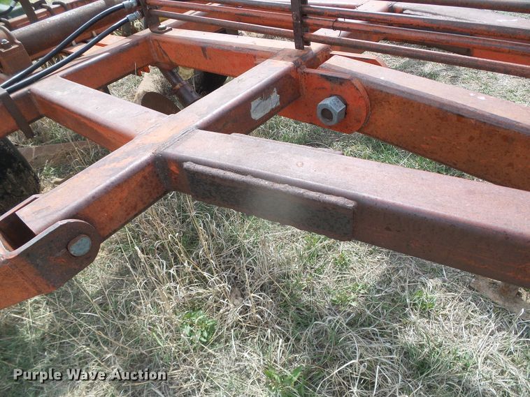 image for item DI5577 Sunflower 5X5  sweep plow