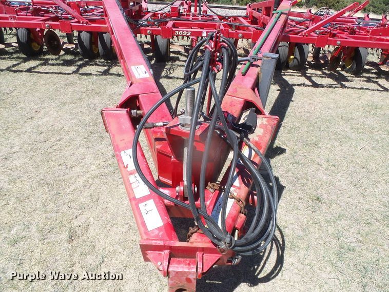 image for item DI5582 2010 Sunflower 3692  sweep plow