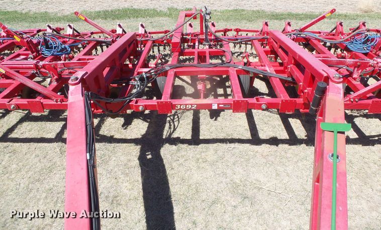 image for item DI5582 2010 Sunflower 3692  sweep plow