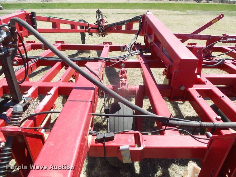 image for item DI5582 2010 Sunflower 3692  sweep plow